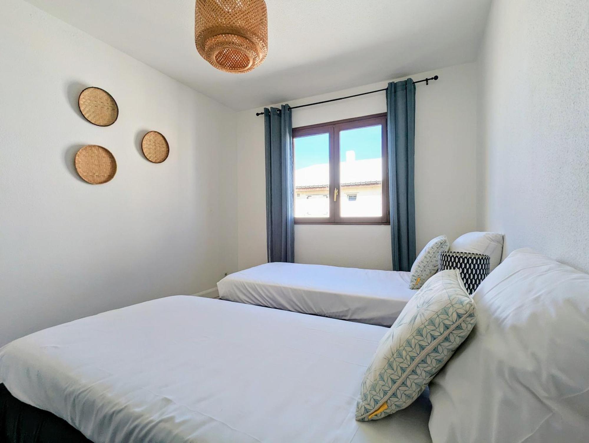 Cap Saint Gilles - T3 Vue Sur Le Port Apartment Exterior photo